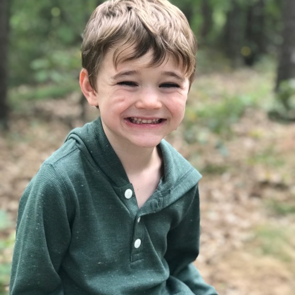 Meet your Posher, Brittany - Picture 2 of 3